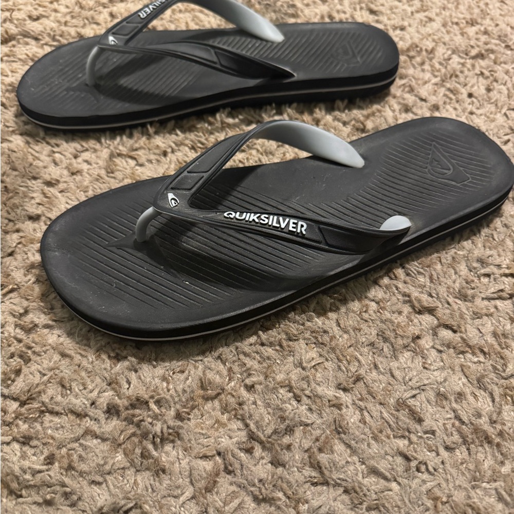 Sandals Mens 11/12 Quiksilver Black and Gray Sandals